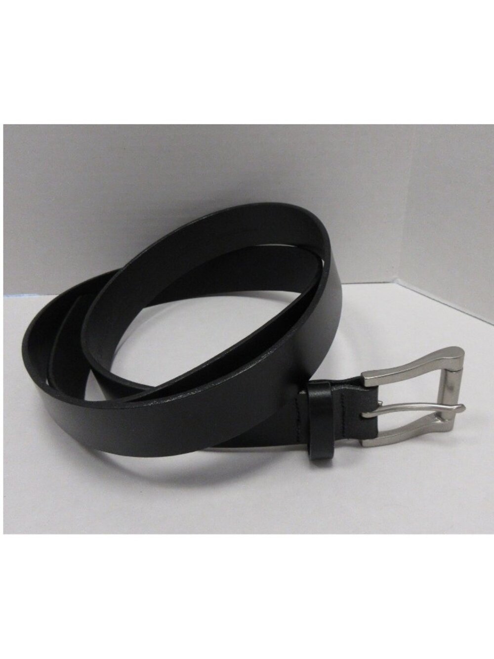 LL Bean Belt 44 Full Grain Leather Silver Tone Buckle Made in USA